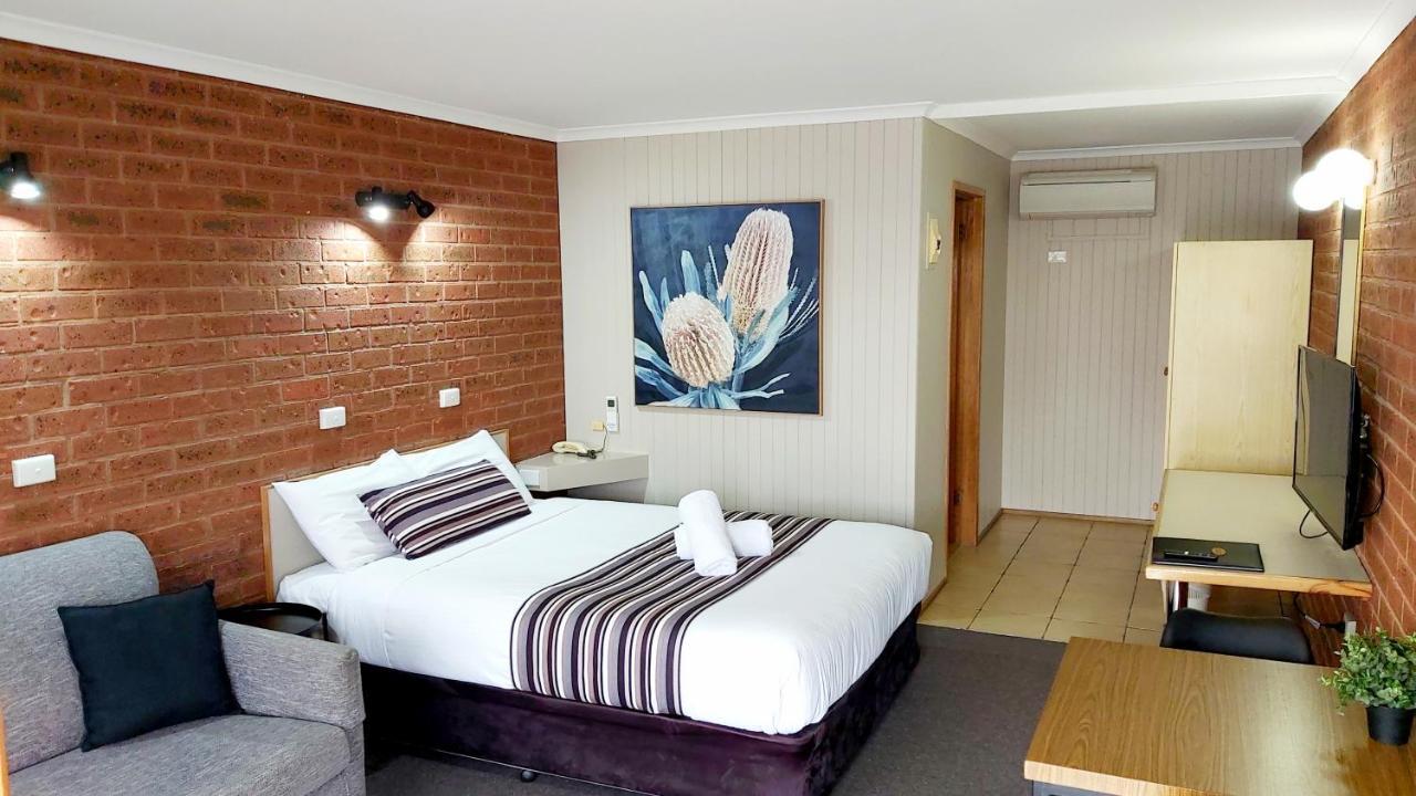 Country Mile Motor Inn Forbes Exteriér fotografie